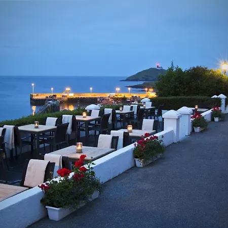 فندق Bayview 4*